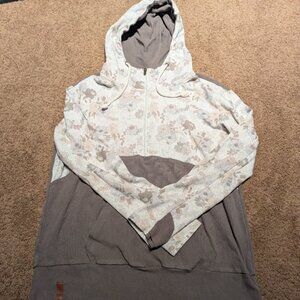 Ampersand Avenue Size XXL Floral Sweater